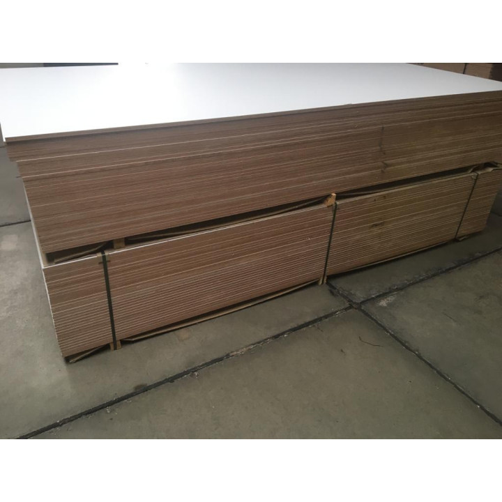 Okoume multiplex wit gegrond| 310cm x 153cm -12mm